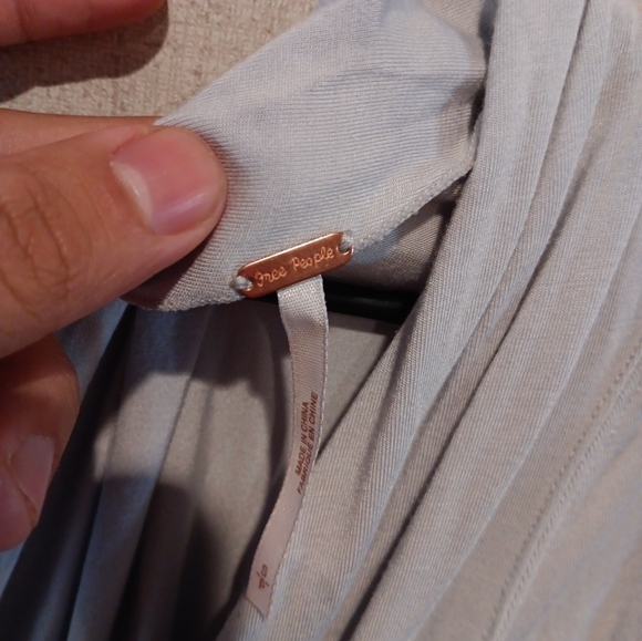 Free People Women's Gray  Long Sleeve Open LOW Cross Back Size S - Picture 4 of 6